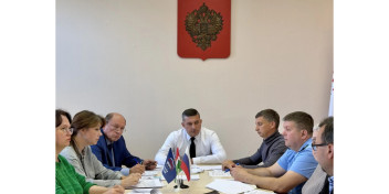Администрация Малоярославецкого округа и Уполномоченный в поисках урегулирования спорных вопросов ярмарочной торговли.